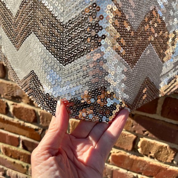 White House Black Market Sequin Dress Gold and Silver Chevron Zig Women’s Medium - Picture 5 of 13